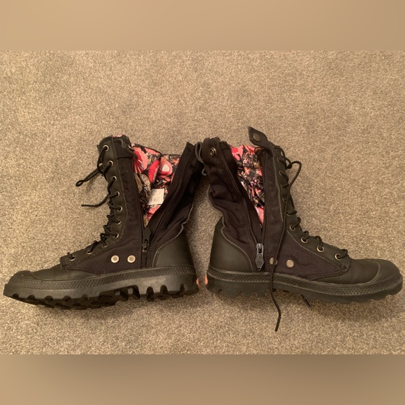 Palladium Pampa Tactical Black Boots, Size 8 EXCELLENT CONDITION - Picture 4 of 9